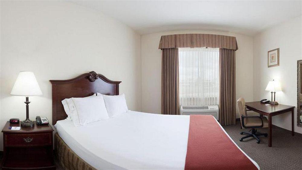 Holiday Inn Express Hotel & Suites Woodward Hwy 270 By Ihg Exteriér fotografie