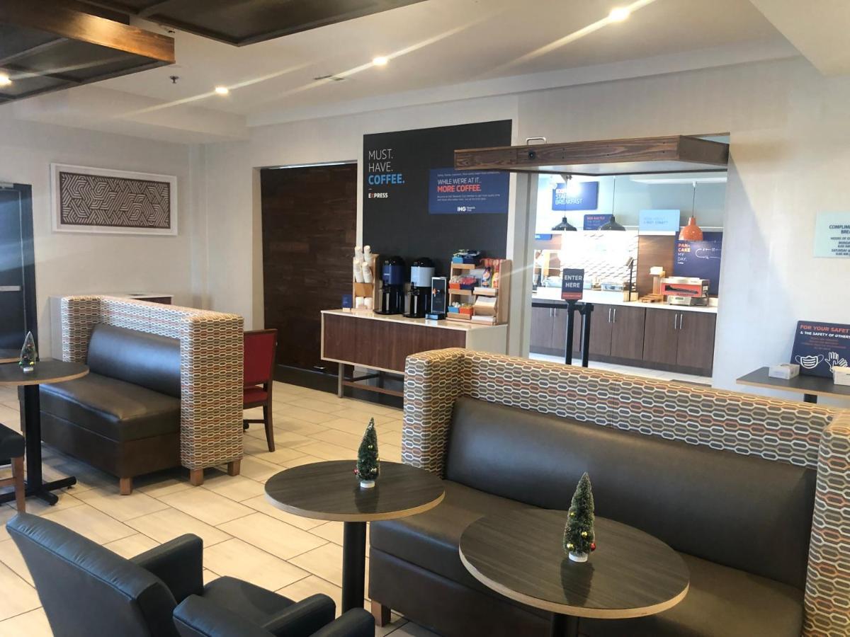 Holiday Inn Express Hotel & Suites Woodward Hwy 270 By Ihg Exteriér fotografie
