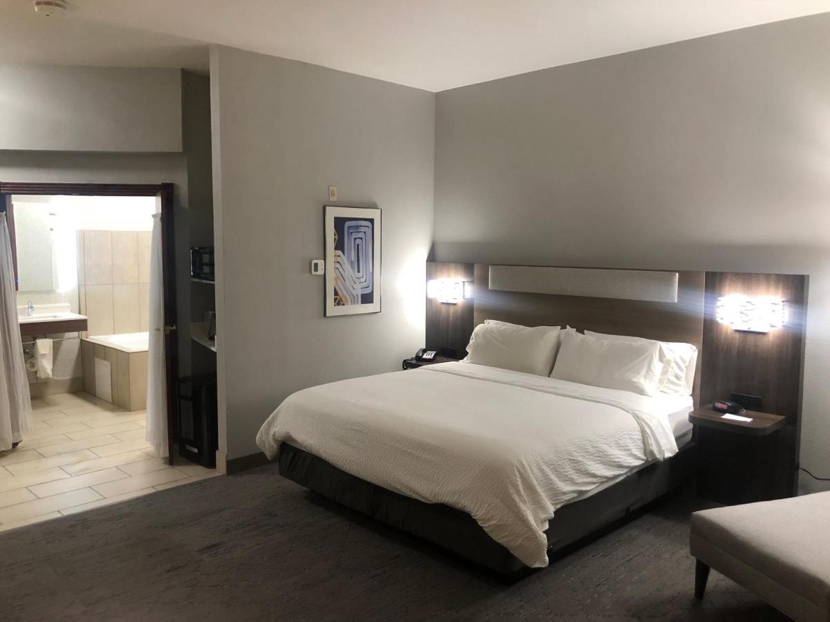 Holiday Inn Express Hotel & Suites Woodward Hwy 270 By Ihg Exteriér fotografie