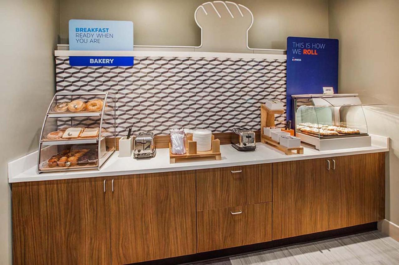 Holiday Inn Express Hotel & Suites Woodward Hwy 270 By Ihg Exteriér fotografie